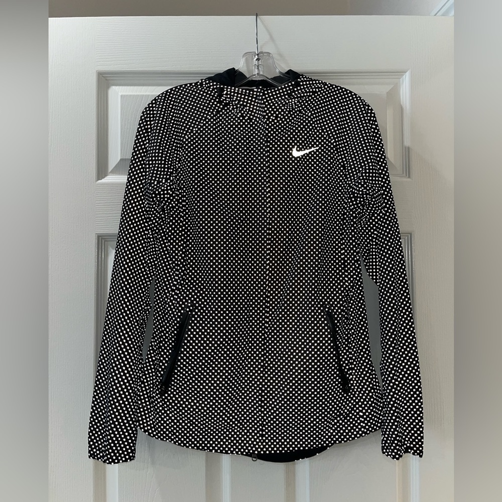 Nike storm fit reflective run jacket